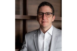 O Dr. Rubens Gisbert Cury destaca-se entre os melhores neurologistas SP 