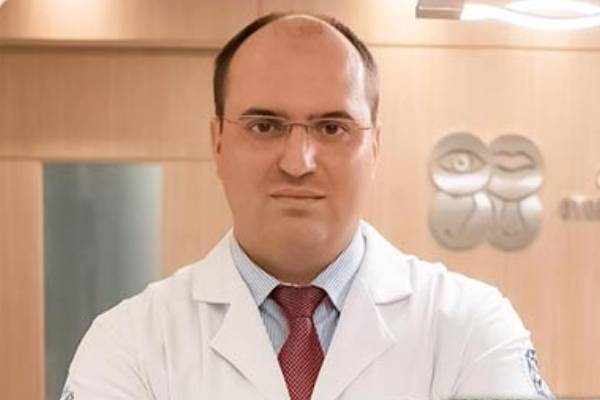O Dr. Renato Garcia destaca-se entre os melhores oftalmologistas em São Paulo
