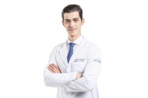 Dr. Guilherme Minikowski, cirurgião plástico em São Paulo 