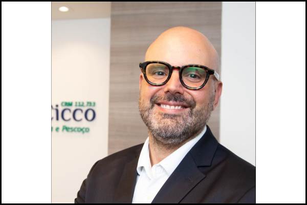 O Dr. Rafael De Cicco é reconhecido entre os cirurgiões de tireoide em São Paulo