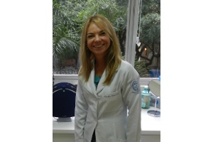 melhores audiologistas - Dra. Cilmara Alves