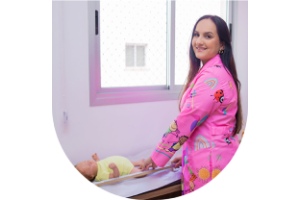 A Dra. Danielly Borges é uma das melhores pediatras de São Paulo, conhecida por sua dedicação e abordagem personalizada