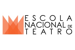 A Escola Nacional de Teatro se destaca como uma das melhores academias de teatro, com um currículo abrangente e professores renomados.